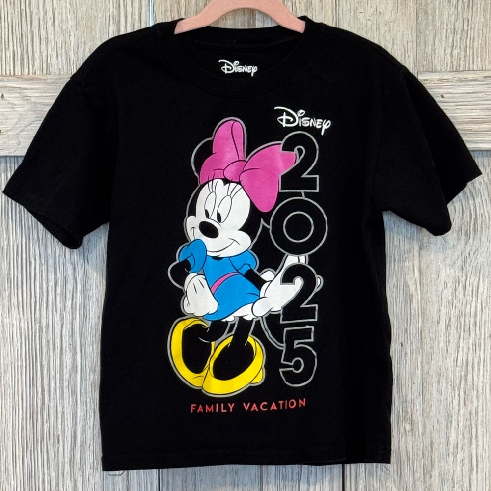 Disney Kids Black Minnie Mouse Family Vacation Tee sz am 6/6X